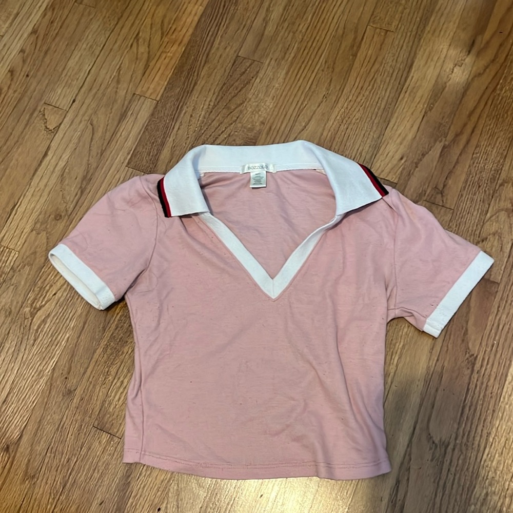 Tilly’s cropped collared tee